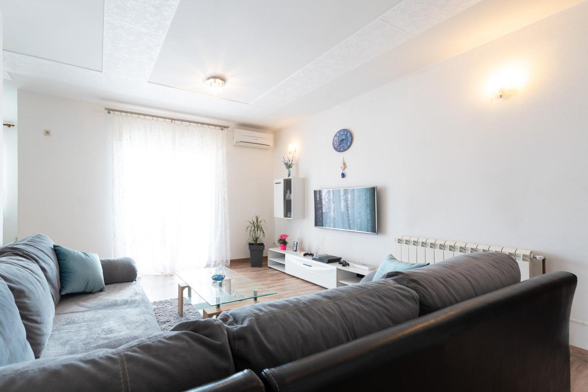 Luxury Apartment With Garden Jacuzzi And Wellness Trogir Exteriör bild