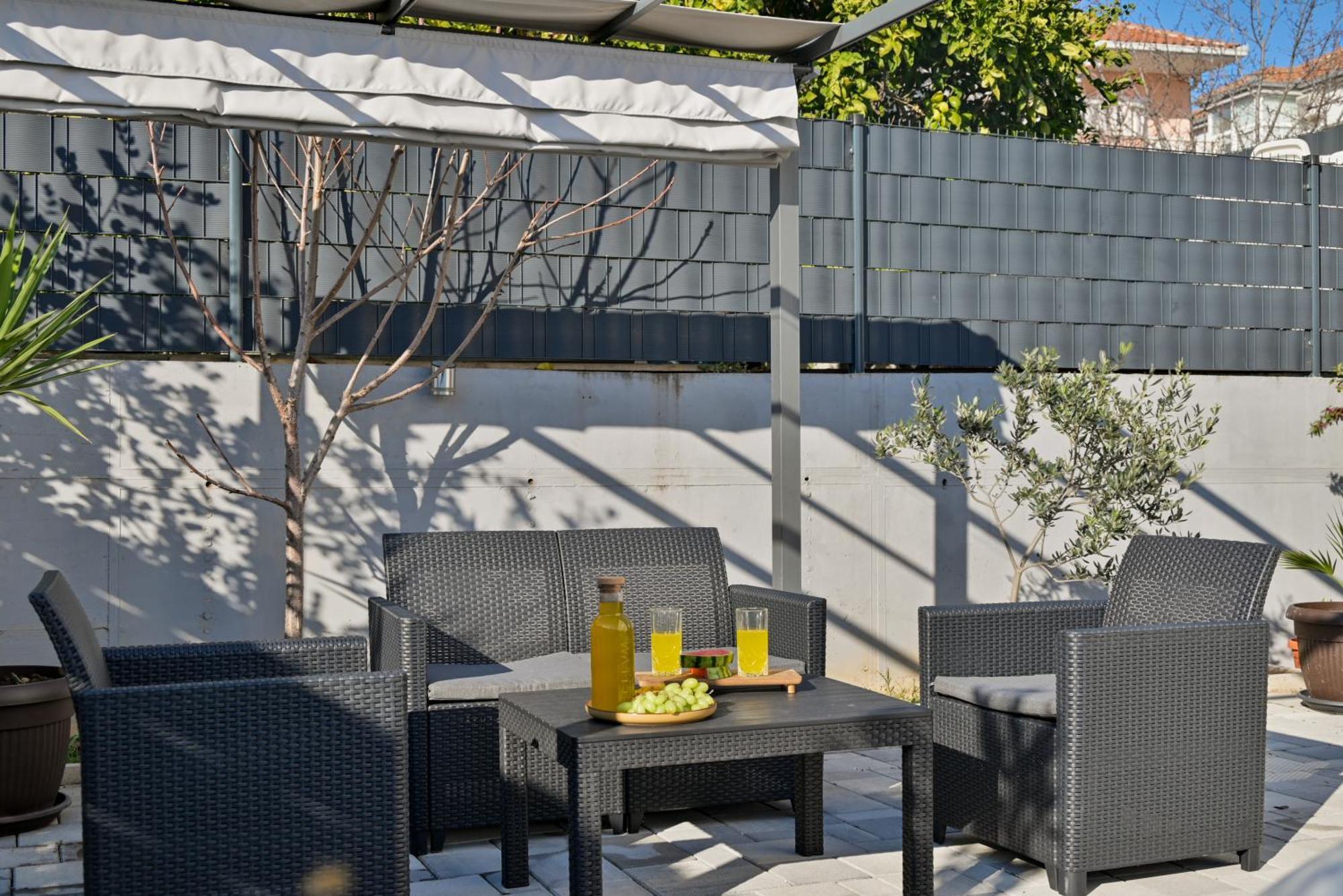 Luxury Apartment With Garden Jacuzzi And Wellness Trogir Exteriör bild